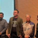 From the left: Dr Balamurugan Ratha Krishnan, Datuk Ir. Ts. Dr. Mahadi Mohamad, Dato' Sri Mustapa bin Mohamed, Associate Professor Dr Izian Idris.